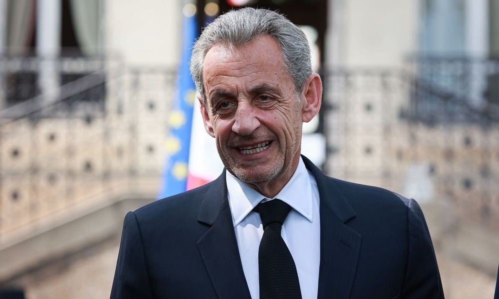 Nicolas Sarkozy en prison : Salle de sport, bibliothèque, téléphone "sans limite de temps"... les conditions indécents de son incarcération à la Santé