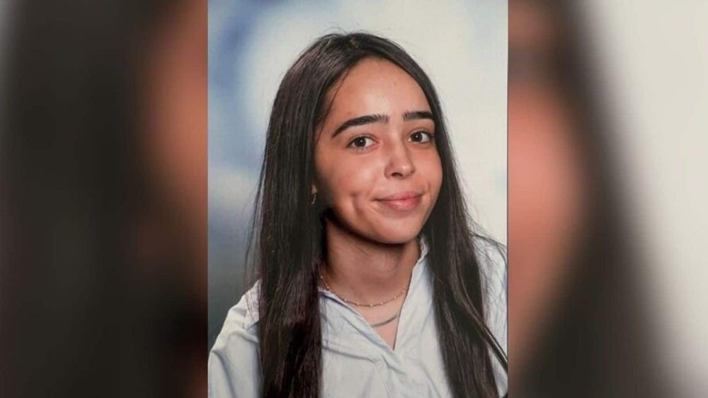 "Je t’aime et t’es la meilleure maman du monde" : les derniers messages de Camélia avant son suicide à la sortie du lycée