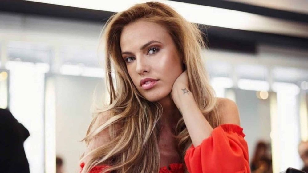 Vanessa Lawrens : une nouvelle vidéo CHOC de l'influenceuse devient virale et alarme la Toile, "il n'y a personne pour l'aider ?!"