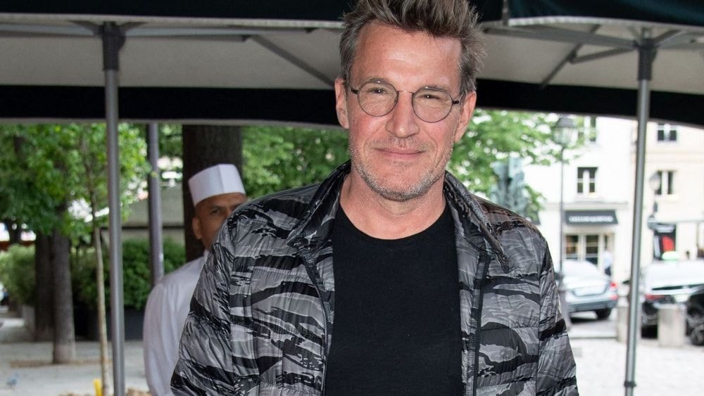Benjamin Castaldi attaque de nouveaux la réalisatrice du film sur ses grands-parents : “Idiote !”