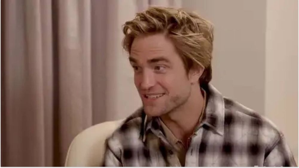 "Est-il souffrant ?" : Maladie ou chirurgie ? Le nouveau visage de Robert Pattinson choque la Toile !
