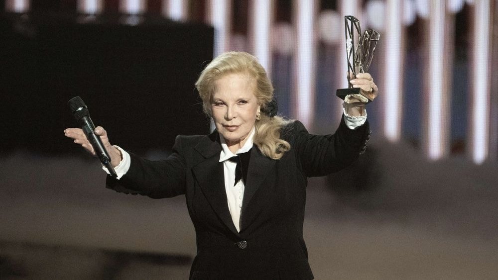 Sylvie Vartan regrette t-elle son abandon de la scène ? "Quand je regarde en arrière…"