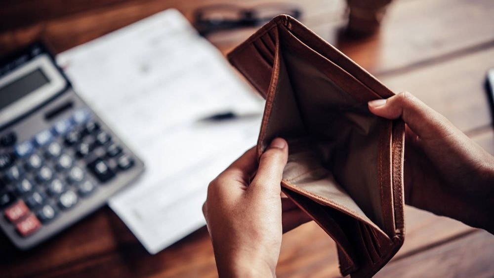 Frais bancaires plafonnés à 25 euros : les critères pour en bénéficier vont changer