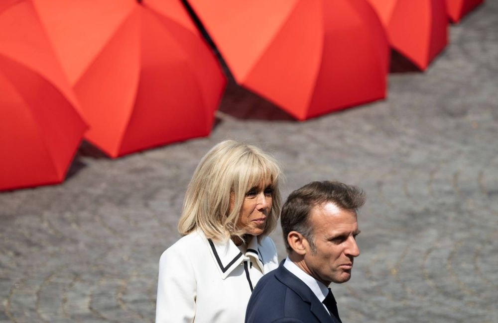 Qu’est-ce que la transvestigation, la théorie du complot dont est victime Brigitte Macron ?
