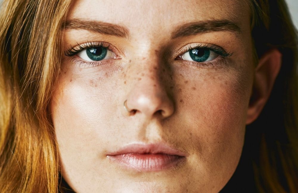 L’astuce pour obtenir des taches de rousseur ultra naturelles