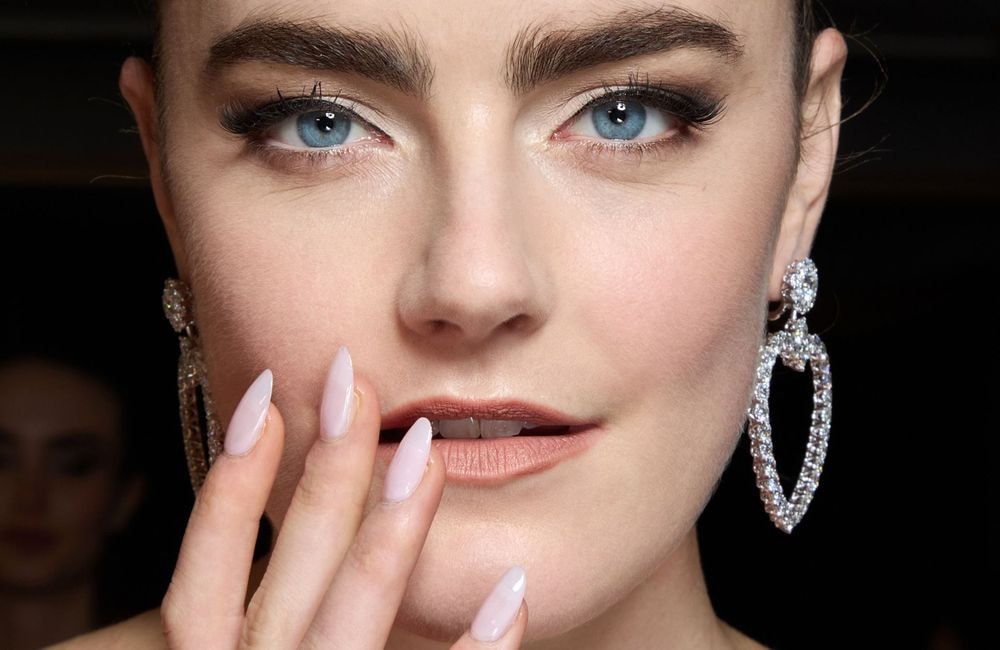 Manucure : la vague BB Cream Nails pourrait bien assurer le top de l'été