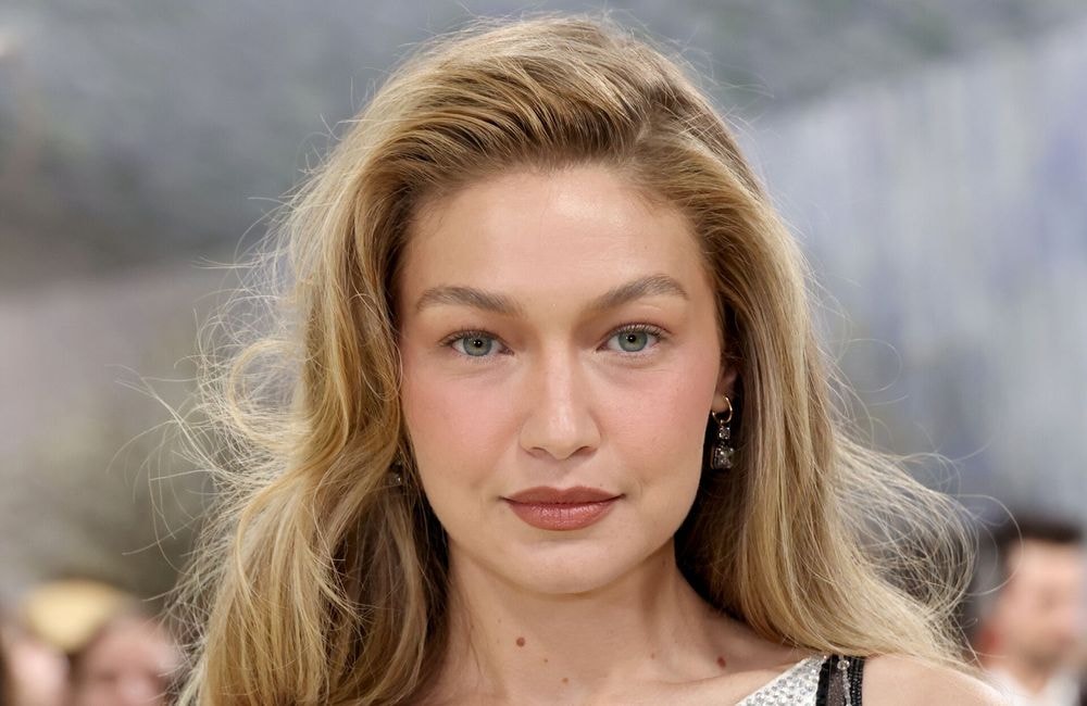 « Rich skin girl » : qu'est-ce que cette tendance maquillage à l'effet bonne mine idéale pour les peaux ternes ?
