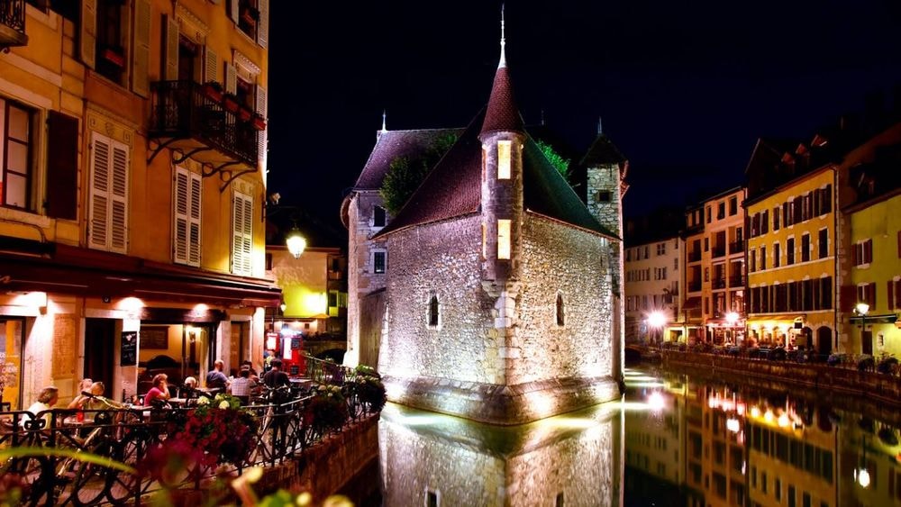 Immobilier à Annecy : hausse modérée des prix en janvier 2026