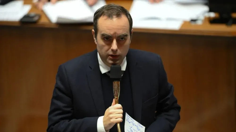 Sébastien Lecornu : sa relation insoupçonnée avec Brigitte Macron dévoilée, “Elle l’aime…"