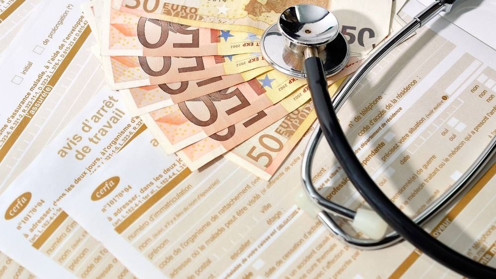 « Puis-je déjà poser mes congés payés acquis en arrêt maladie ? La Cour de cassation le permet ! »