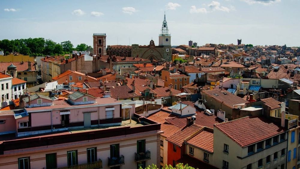 Immobilier à Perpignan : une légère tendance à la baisse en avril 2025