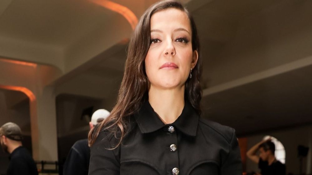 Camille Lellouche sans le sou "à 3 dans un 60m²" : l'actrice casse le mythe de sa soi-disant fortune