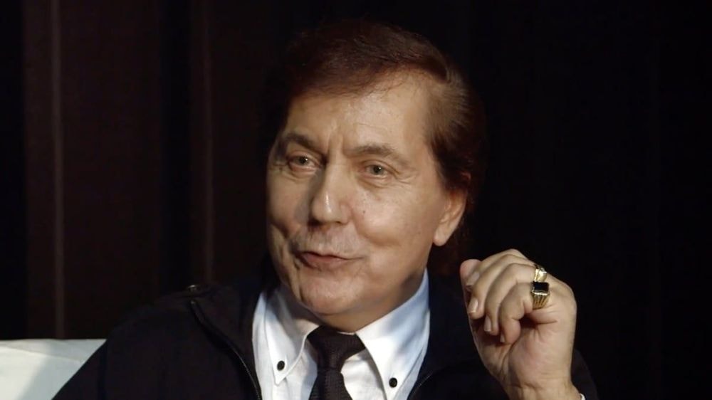 Frank Michael : le récit d'une passion secrète qui a marqué sa vie, entre émotions et souvenirs "On n'avait rien"