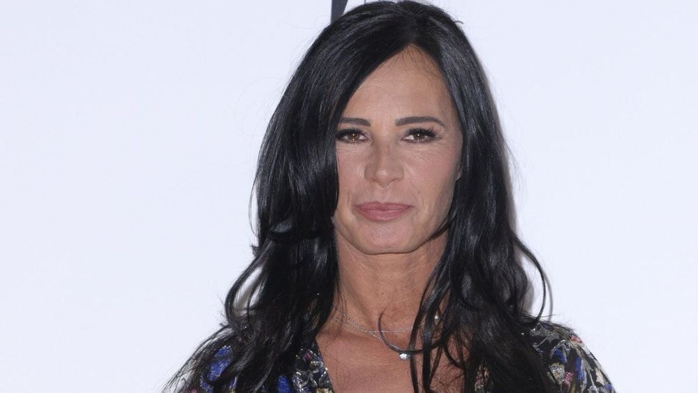 Nathalie Marquay ulcérée par les odieux messages que reçoit sa fille, Lou Pernaut : "Quand on lui sort..."