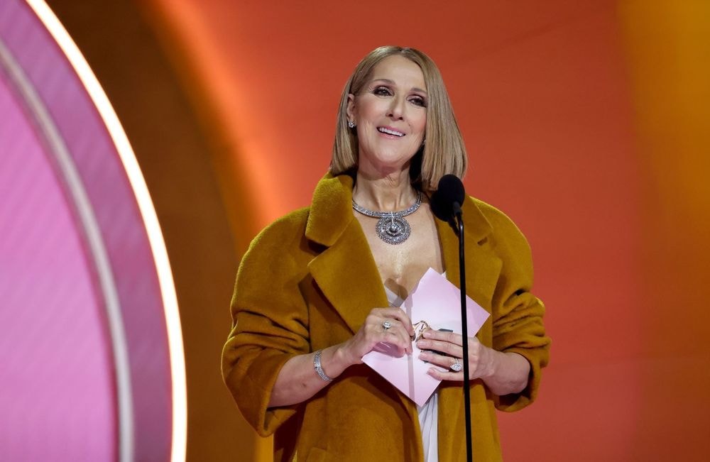 Pour son retour, Céline Dion persiste avec ce carré atypique