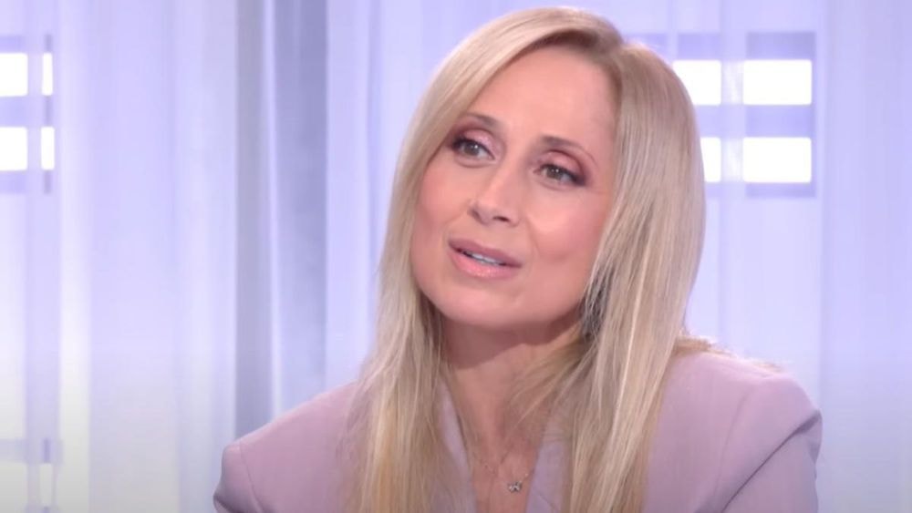 Lara Fabian révèle ce qui maintient son mariage à 54 ans : "Nous avons convenu que…