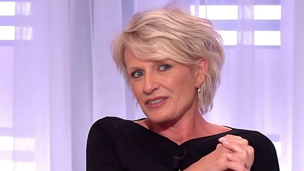 "Quand il soulève son t-shirt..." : Sophie Davant se lâche sur le physique de son partenaire dans DALS