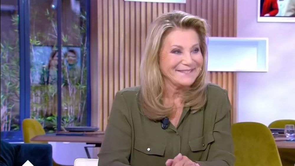 La chanteuse Sheila prête à prendre sa retraite ? : “C’est un peu lourd à porter”