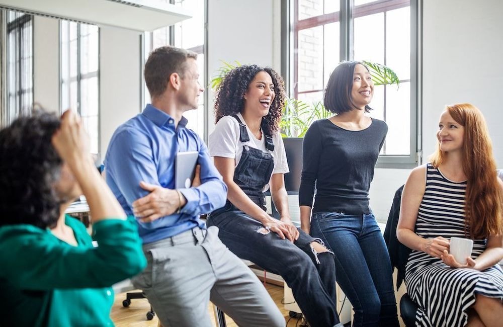 Qu’est-ce que la règle 5-3-1 pour booster sa sociabilité au travail ?