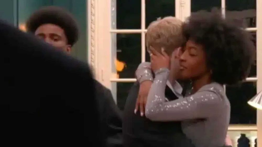 Star Academy : découvrez les deux élèves qui se sont embrassés durant la soirée du Nouvel An !