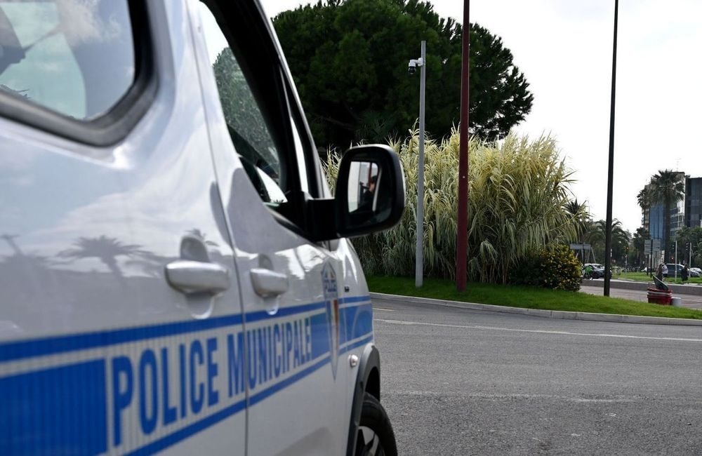 Versailles : une jeune femme de 18 ans poignardée dans le dos, son pronostic vital engagé
