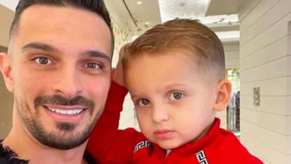 Julien Tanti : son comportement avec son fils Tiago choque les internautes, ils réagissent en masse !