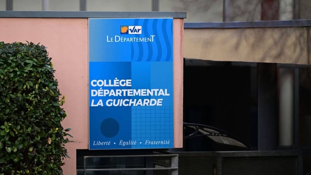 Professeure poignardée à Sanary-sur-Mer: ce que l’adolescent de 14 ans a déclaré lors de sa première audition en garde à vue