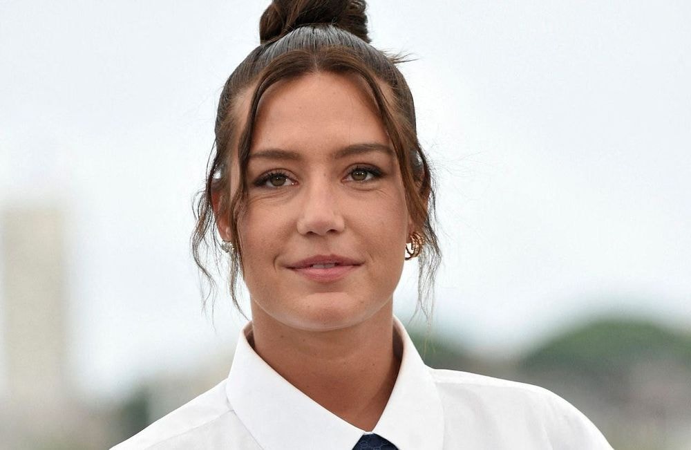 Adèle Exarchopoulos se confie sur sa maternité à l’âge de 23 ans