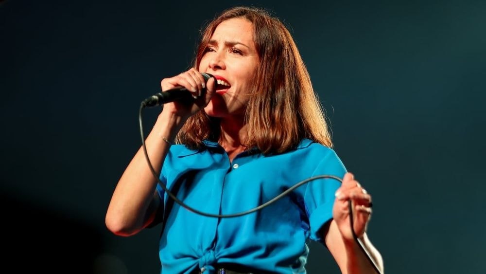 "C'est sûr que j'adore l'idée" : Olivia Ruiz candidate au fauteuil rouge ?