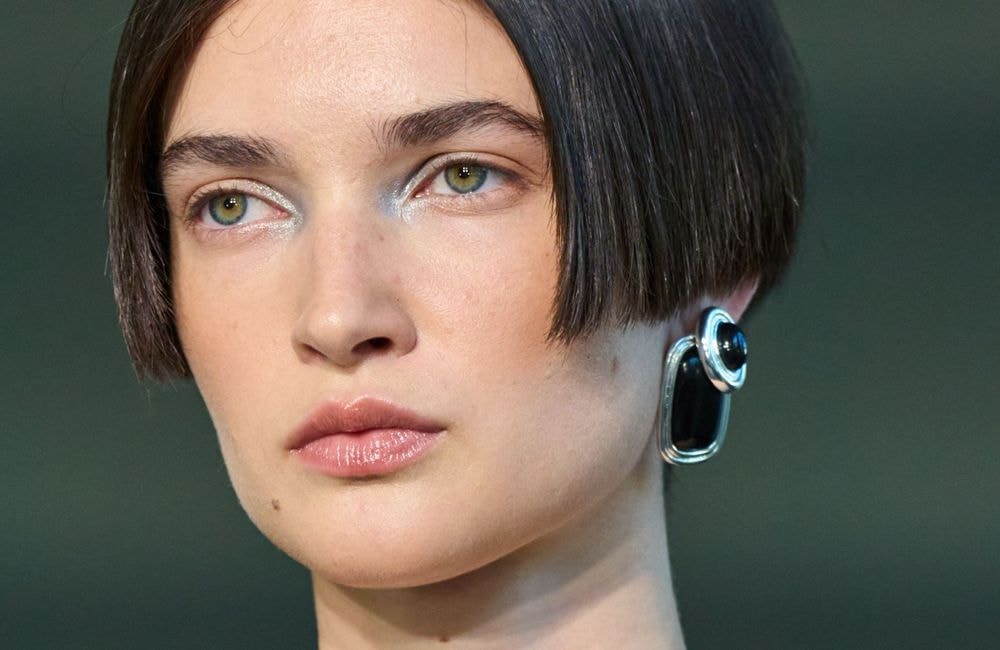 L’astuce maquillage ultime pour agrandir le regard en toute circonstance