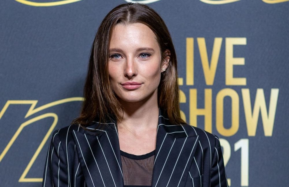 Ilona Smet a 29 ans : Estelle Lefébure et Emma Smet partagent de tendres clichés pour son anniversaire