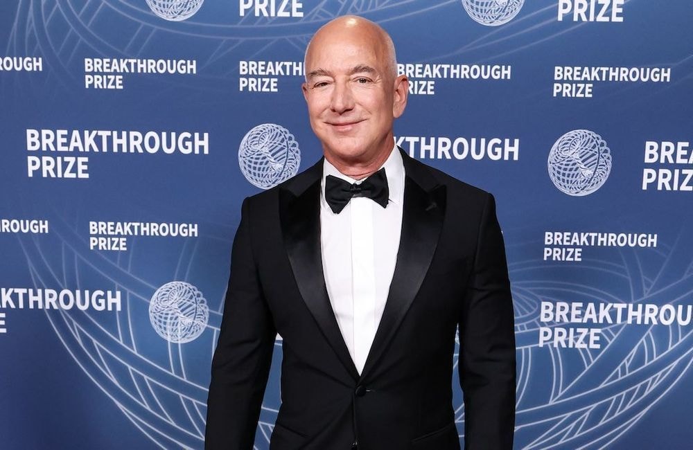 Jeff Bezos rend un bel hommage à sa mère Jacklyn décédée à l'âge de 78 ans