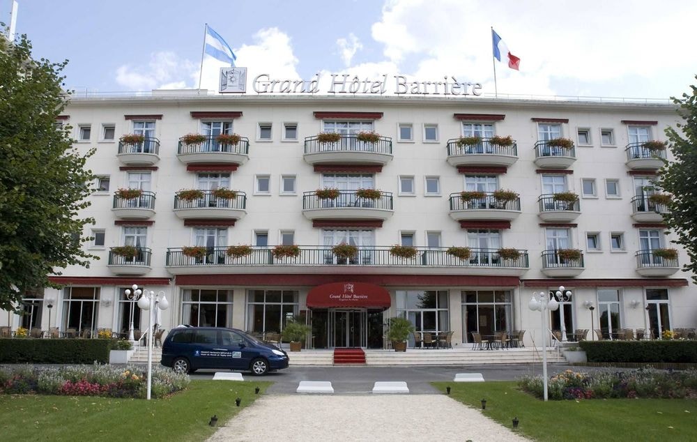 Réceptionniste agressée, salariée insultée… Le tabou des « clients ingérables » de l’hôtel-casino d’Enghien