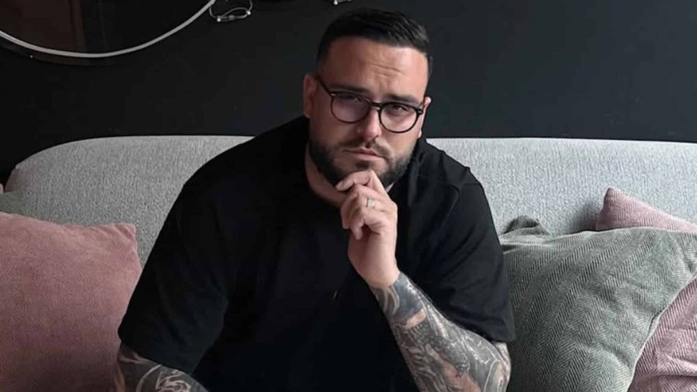 "Ils ont insulté..." : Nikola Lozina évacué par la police, le match de son équipe de foot vire au drame !