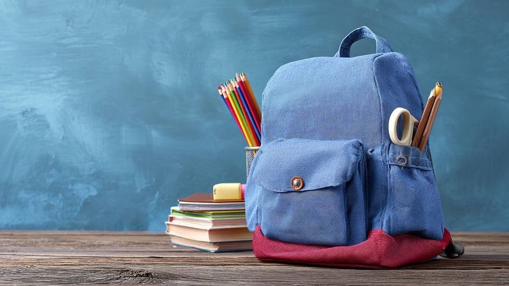 Allocation de rentrée scolaire 2026 : la CAF verse jusqu'à 466 euros selon l'âge de l'enfant