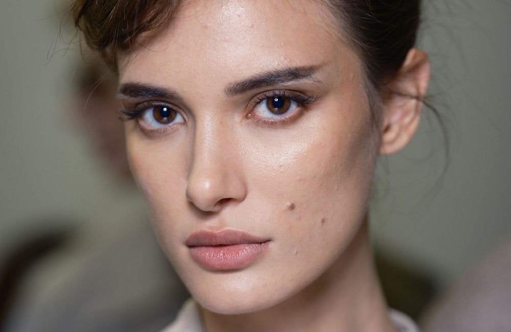 Eyeliner noir vs marron : comment faire le bon choix ?