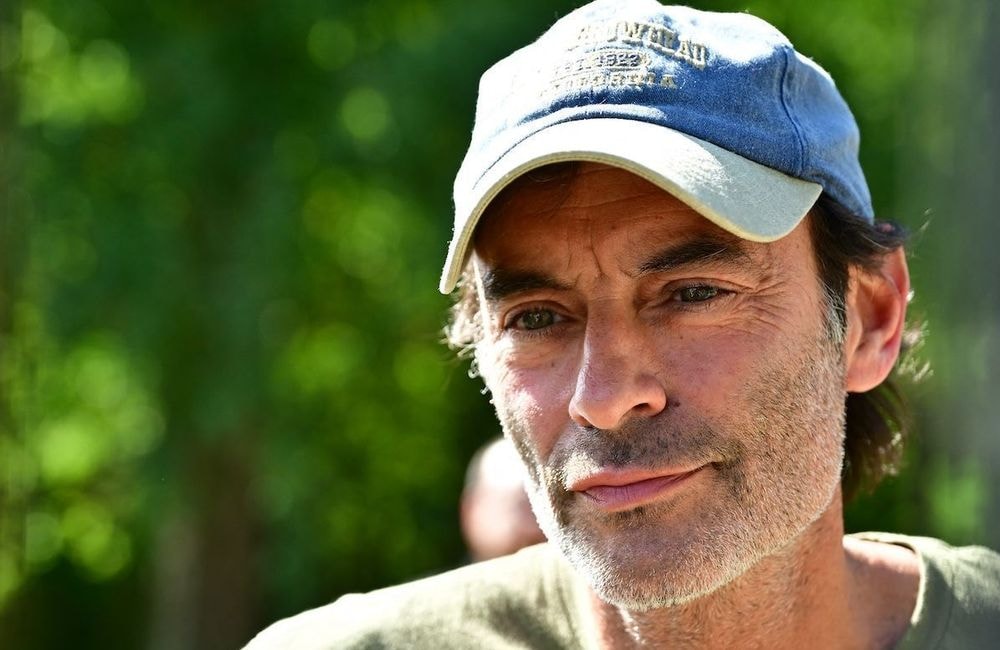 Anthony Delon : un « fantôme » à Douchy ? Les voisins s'inquiètent de son attitude