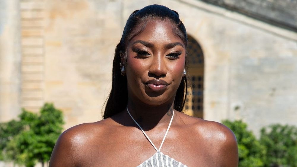 Aya Nakamura infidèle et au lit avec “Damso, Niska, RK, Balotelli, Turam…”, son ex-compagnon balance tout