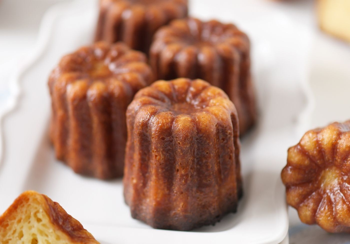 Saveurs de vacances : Connaissez-vous la vraie histoire du canelé de Bordeaux ?