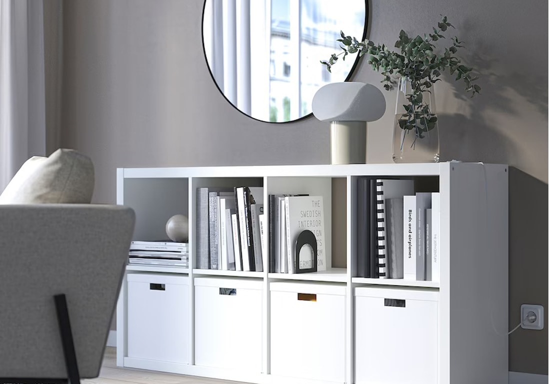 Ikea hack : l’astuce TikTok pour relooker l’étagère Kallax en niche méditerranéenne