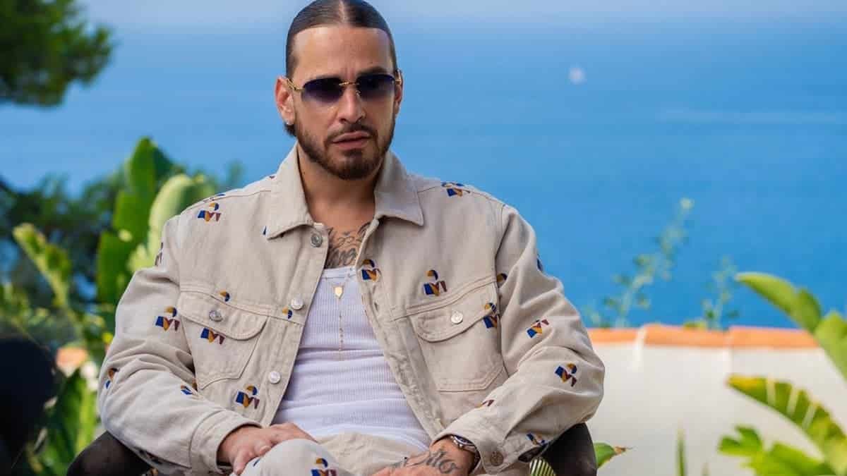 SCH : le rappeur stoppe une bagarre en plein concert et menace la sécurité