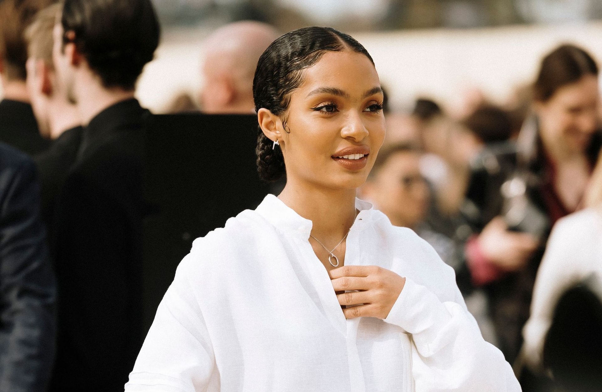5 règles à connaître pour s’habiller pour un mariage d’automne en tant qu’invité