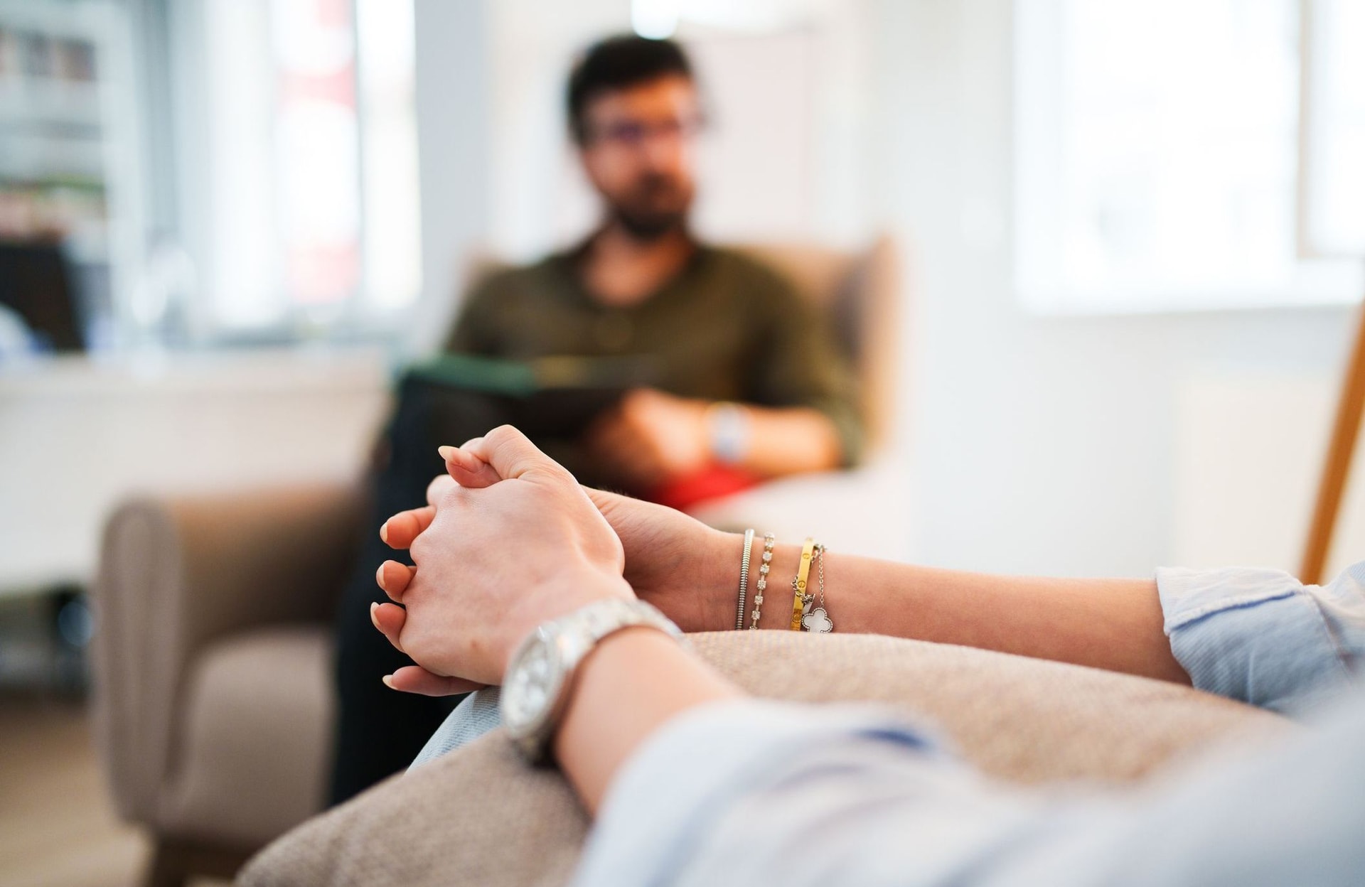 Consultations chez le psy : une hausse de 50% chez les jeunes mais des délais d’attente toujours plus longs