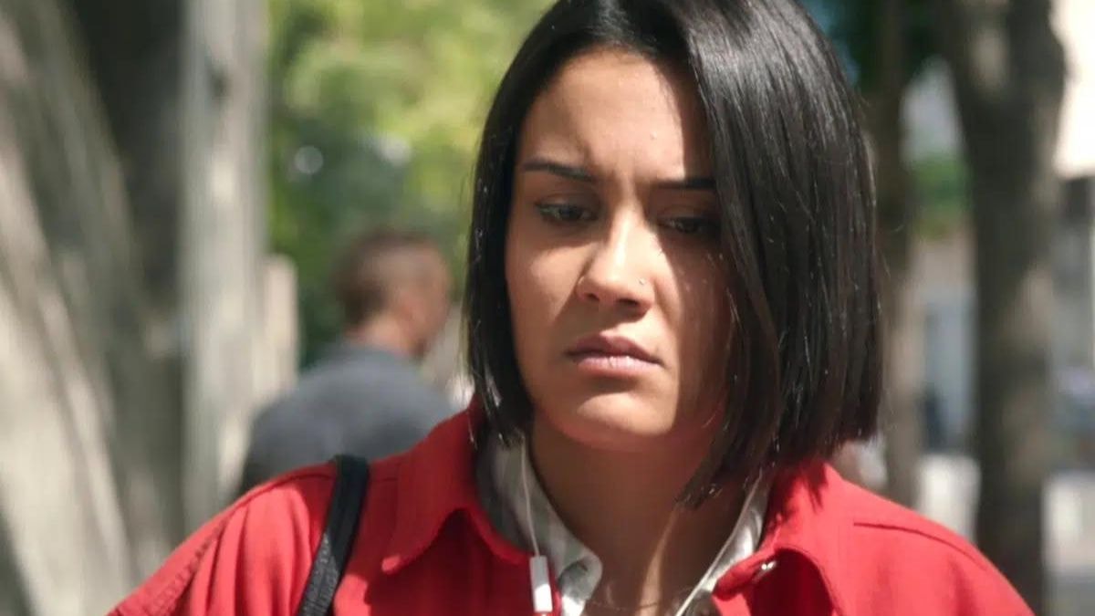 Demain Nous Appartient en avance du jeudi 19 octobre 2023 sur TF1… Noor est prête à confronter Soraya, Adèle tue Fabio