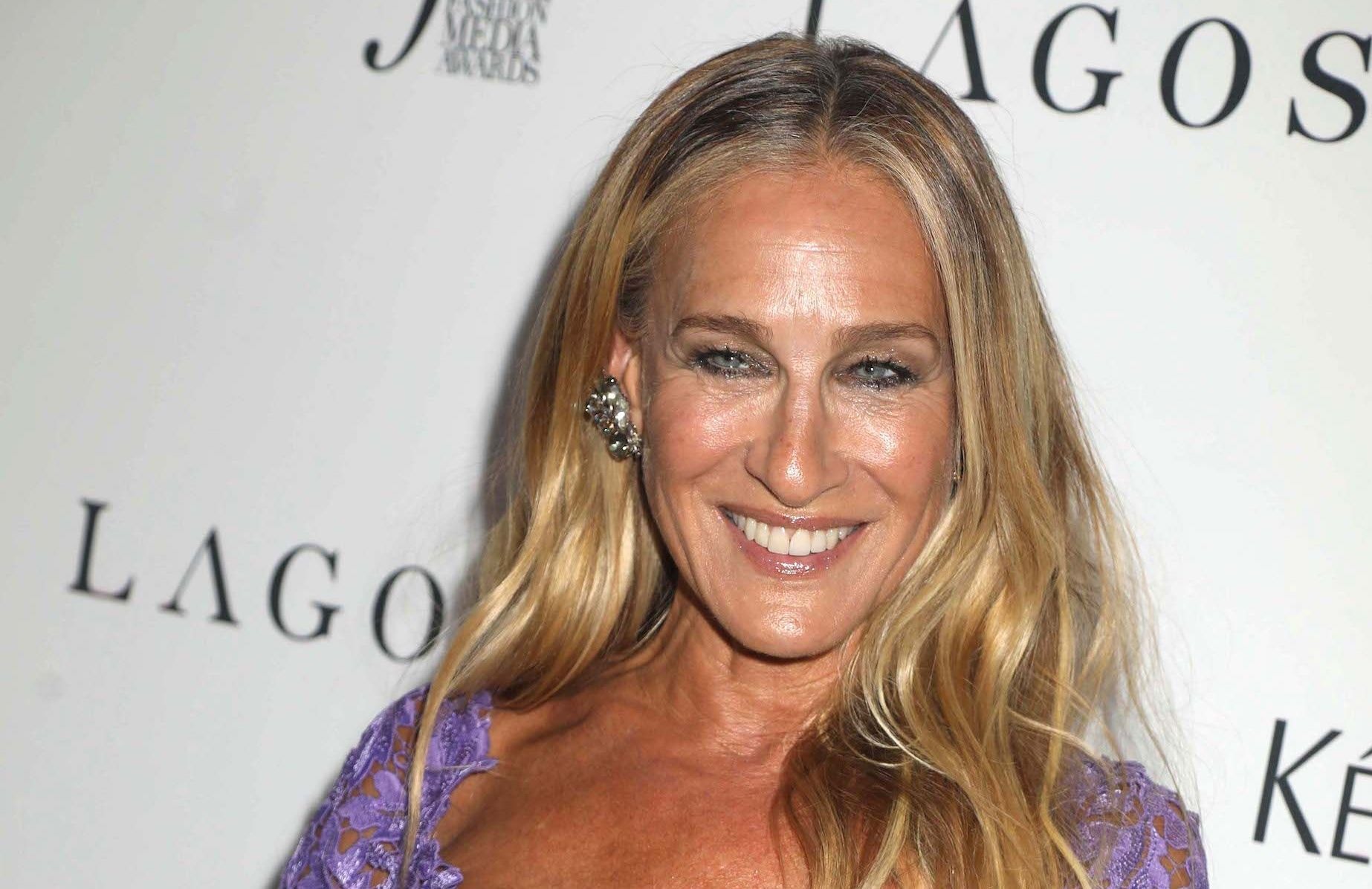 Sarah Jessica Parker : en tutu noir aux côtés de son époux, elle rend hommage à Carrie Bradshaw