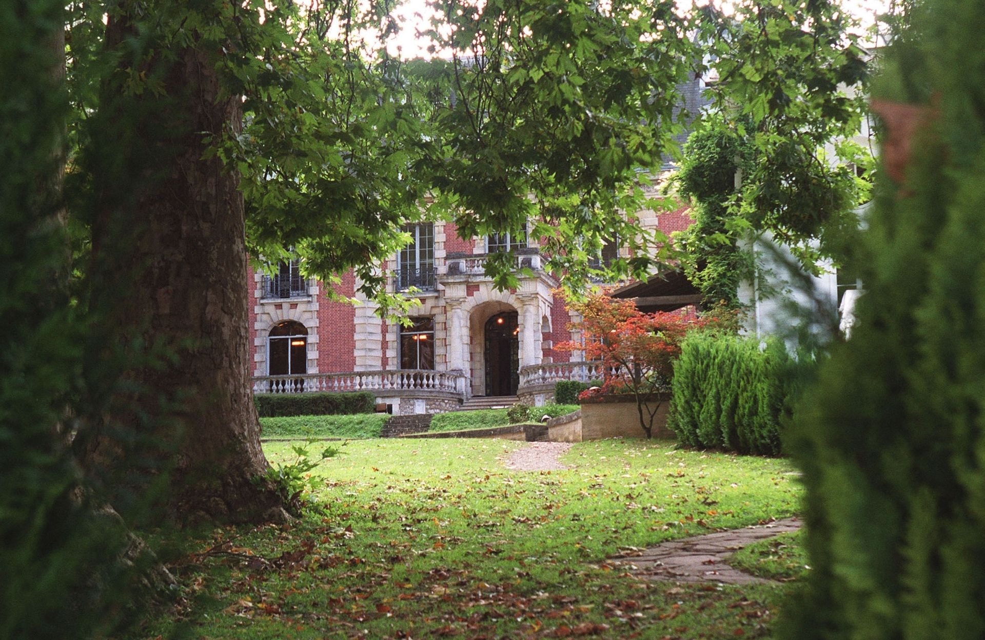 Vous pouvez vous offrir le château de la Star Academy, voici pour combien