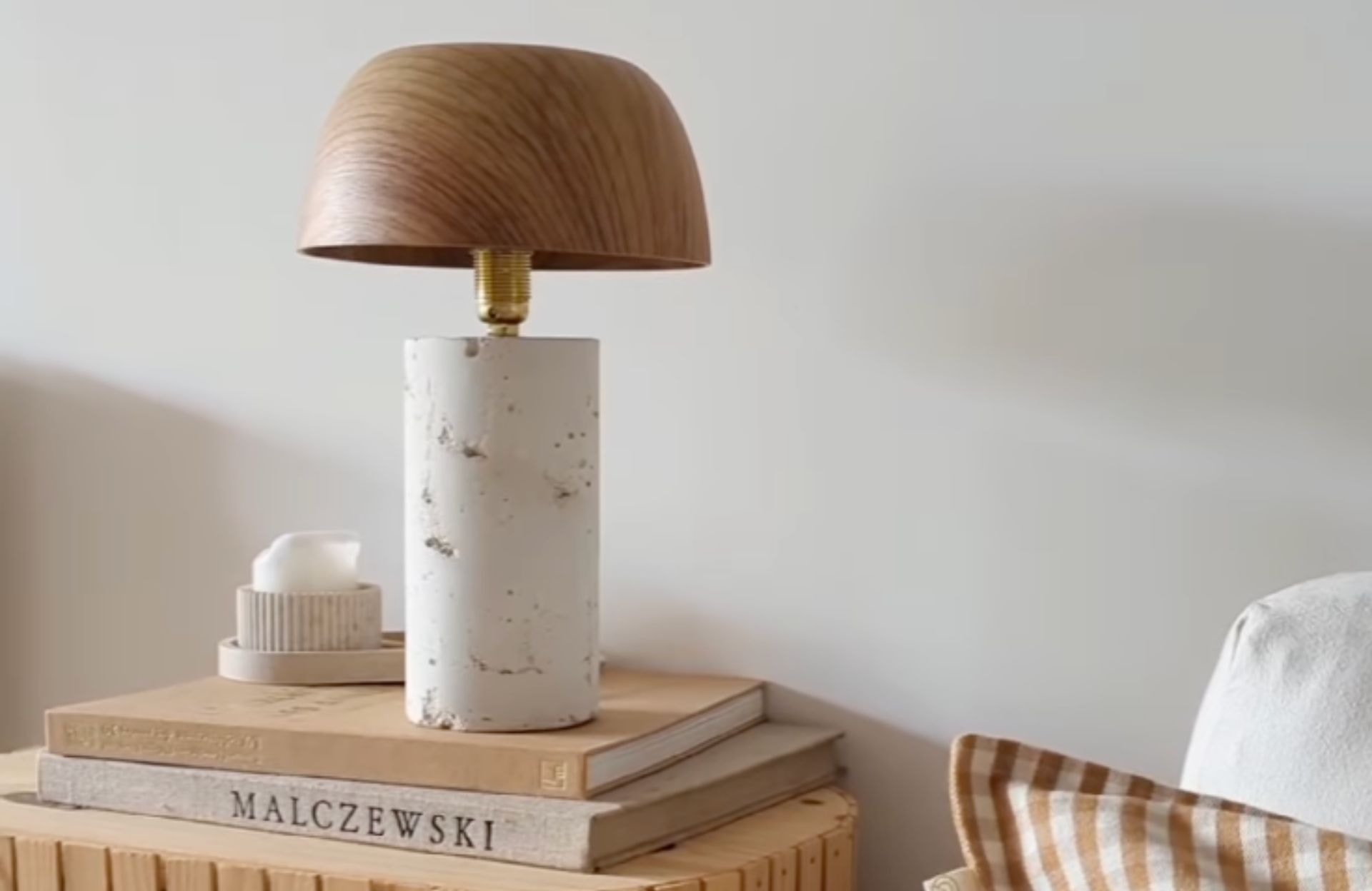 DIY : on a trouvé une alternative au travertin bien plus abordable et sans inconvénient