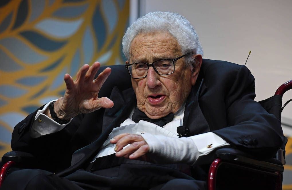 Henry Kissinger, figure de la diplomatie américaine, est mort à l’âge de 100 ans