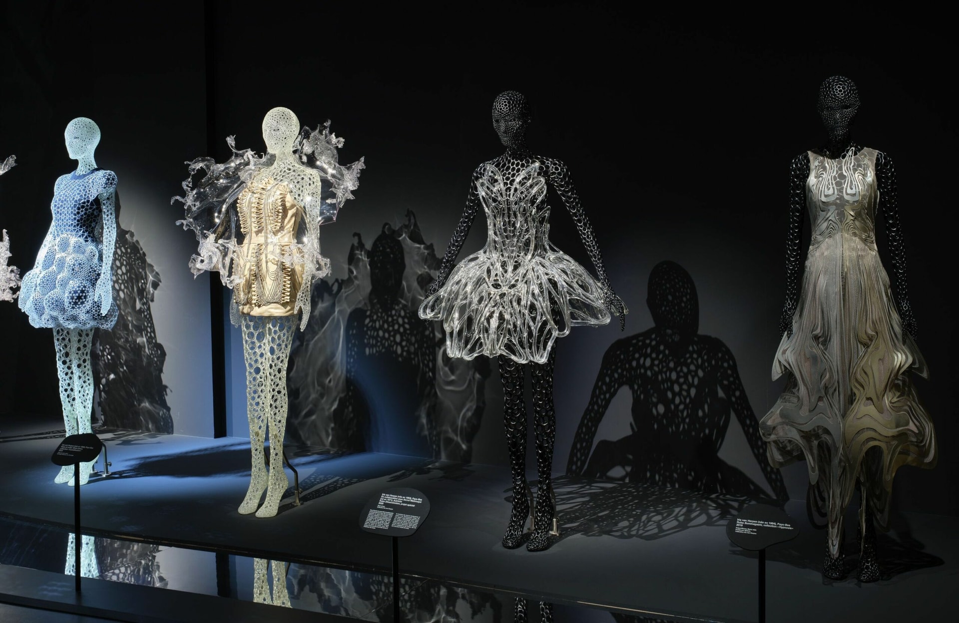 Iris van Herpen au musée des Arts Décoratifs, l’exposition mode à ne manquer sous aucun prétexte