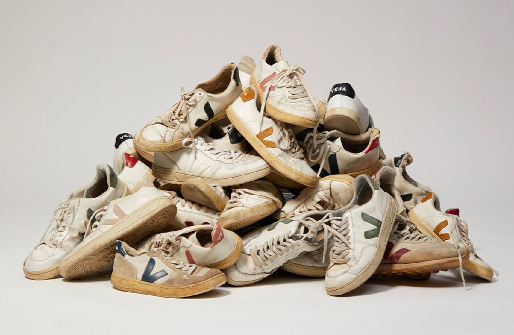 Pour contrer le Black Friday, Veja propose de réparer gratuitement nos baskets